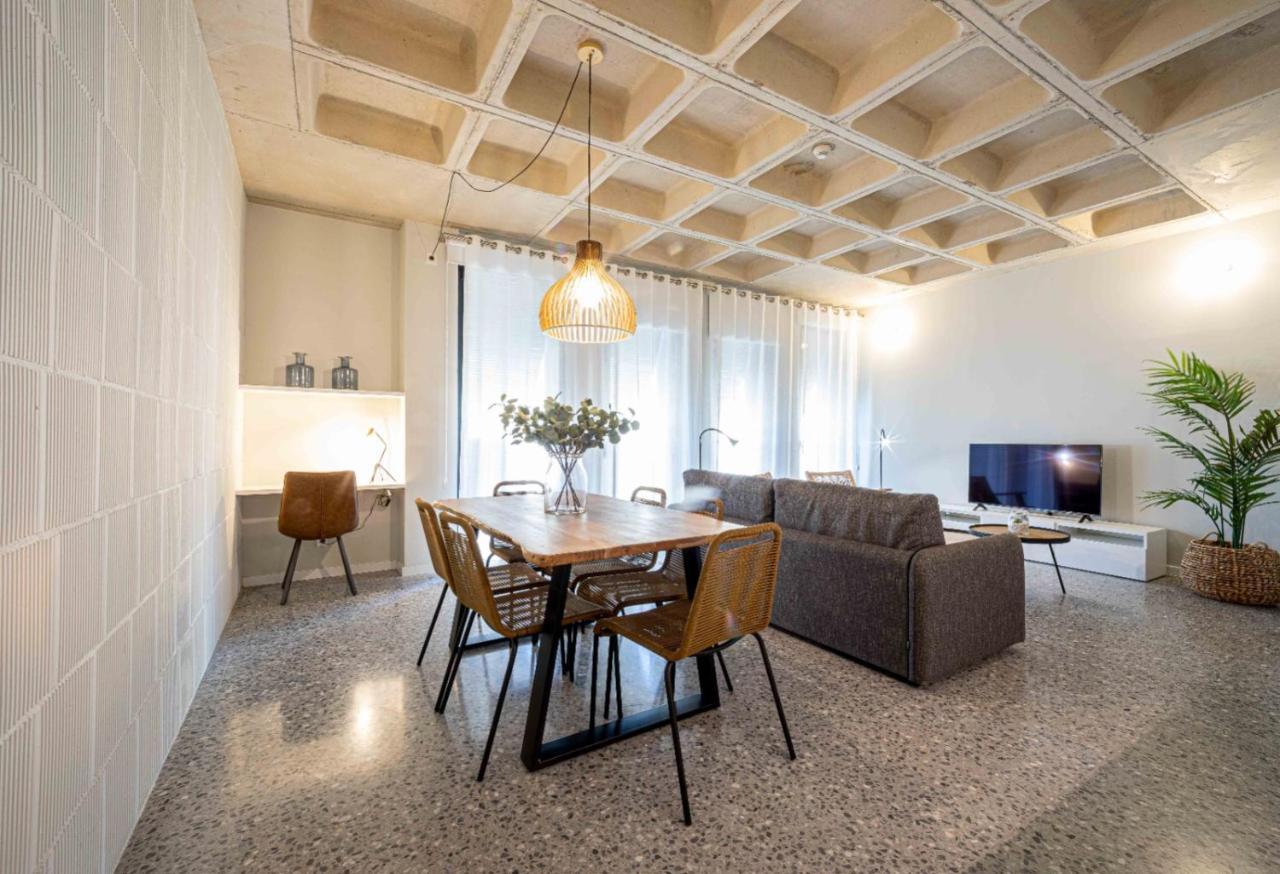 Barcelona Touch Apartments - Rosich L'Hospitalet de Llobregat Luaran gambar