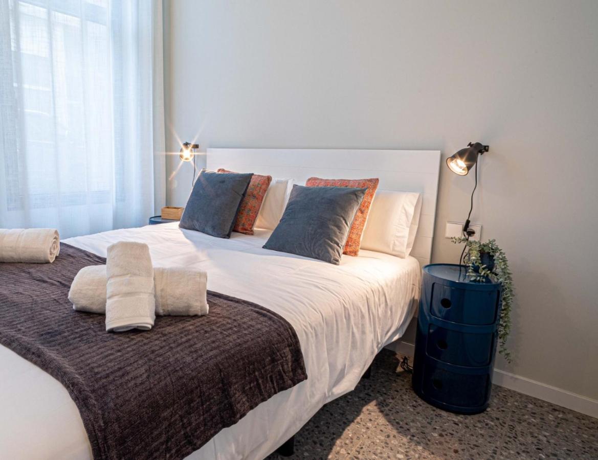 Barcelona Touch Apartments - Rosich L'Hospitalet de Llobregat Luaran gambar